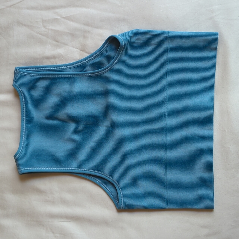 Aurora Seamless Crop Rib Tank - Picture 5 of 7